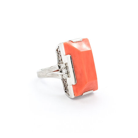 Ring Vintage .15ctw Round Diamonds 21x11.5mm Coral Platinum Sz6.5 223070035