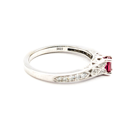 Ring .22ctw Round Diamonds .33ct Ruby 14kw sz7 4mm 124060167