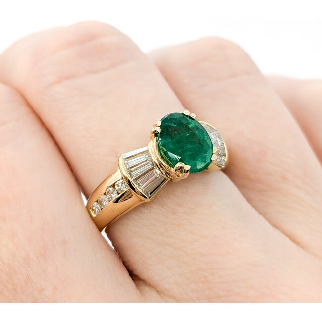 Ring .75ctw Round & Baguette Diamonds 1.17ct Emerald 14ky sz7 6.8mm 124060204