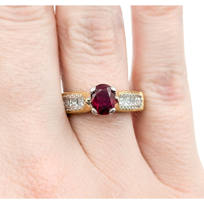 Ring Milgrain .70ctw Princess Diamonds 1.00ct Ruby 18ky/950pt sz6.5 5mm 124060200