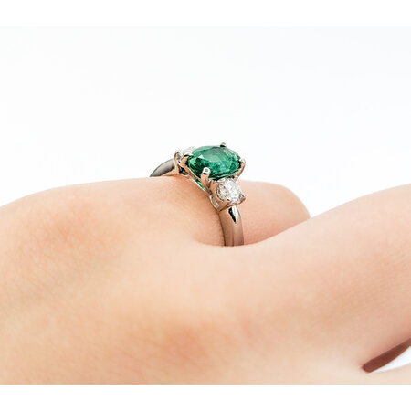 Ring .30ctw Round Diamonds .97ct Emerald 950pt sz5 2.35mm 124060187