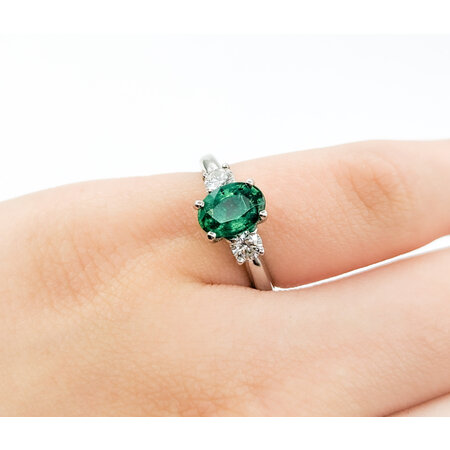 Ring .30ctw Round Diamonds .97ct Emerald 950pt sz5 2.35mm 124060187