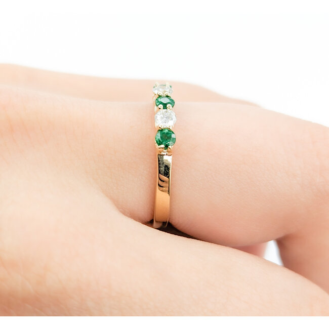 Ring Shared Prong .22ctw Round Diamonds .27ctw Emeralds 14ky sz7.5 124060241