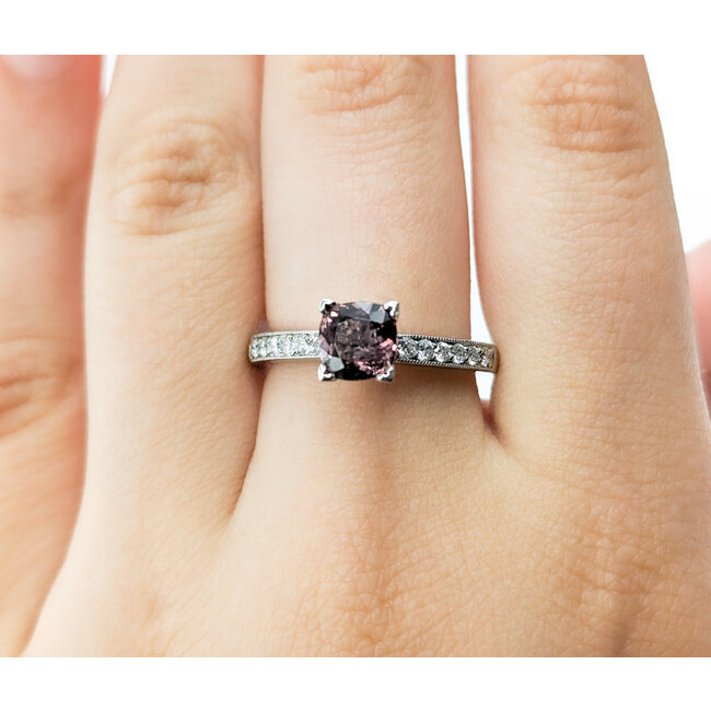 Ring .20ctw Round Diamonds 1.40ctw Color-Change Garnet 14kw sz8 124040185