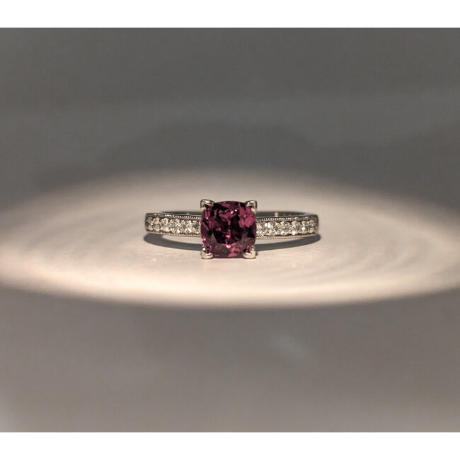 Ring .20ctw Round Diamonds 1.40ctw Color-Change Garnet 14kw sz8 124040185