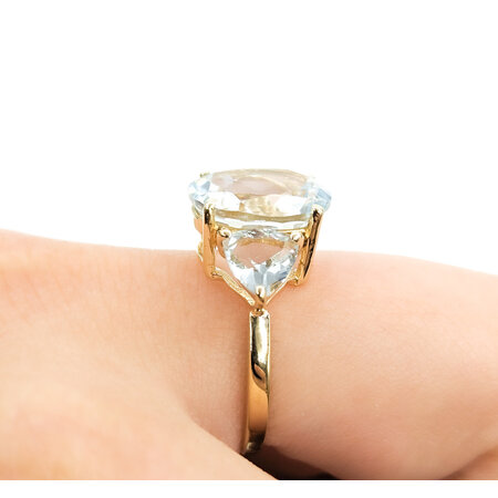 Ring 3 Stone 8.25ctw Oval/Trillion Topaz 14ky sz7 224070184