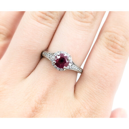 Ring Scott Kay Milgrain .50ctw Round Diamonds 1.46ct Ruby 14kw sz7 8.75mm 124060173