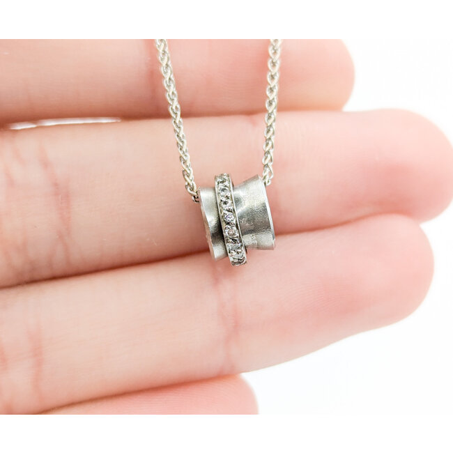 Pendant Rotating Circle WG Chain .12ctw Round Diamond Platinum/14kw 17" 224071001