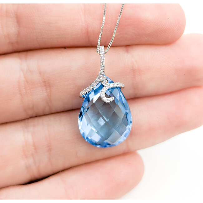 Pendant .09 Diamonds (VS) 13.09 Ctw Blue Topaz W/CH 18KW 122120260
