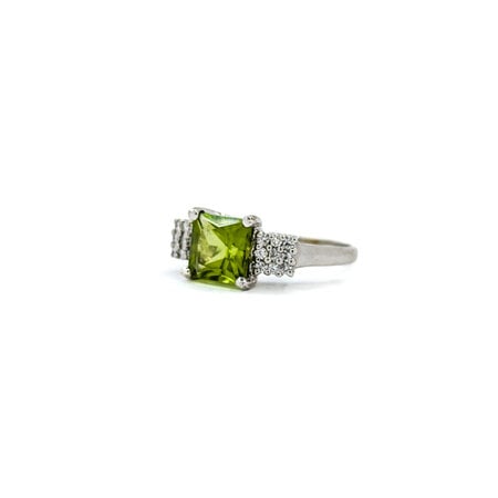 Ring .18ctw Round Diamonds 1.80ct Peridot 14kw sz6.75 224070180