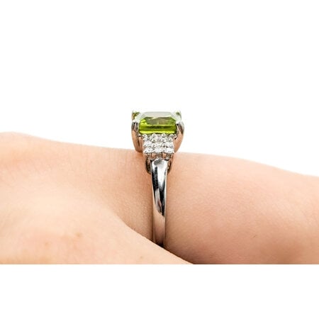 Ring .18ctw Round Diamonds 1.80ct Peridot 14kw sz6.75 224070180