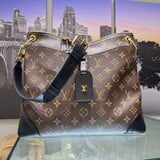  Handbag Louis Vuitton Odeon MM Monogram 124085039