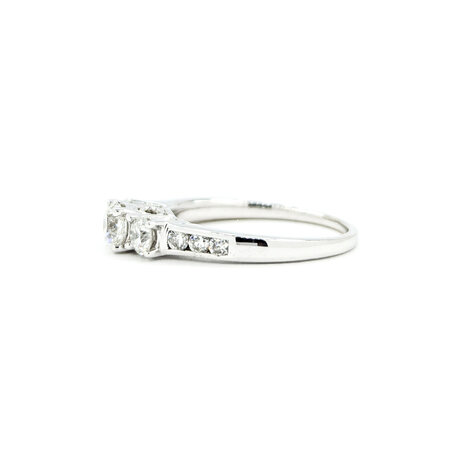 Ring Engagement 3-Stone .85ctw Round Diamonds 14kw sz7 124070302