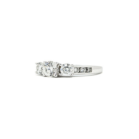 Ring Engagement 3-Stone .85ctw Round Diamonds 14kw sz7 124070302