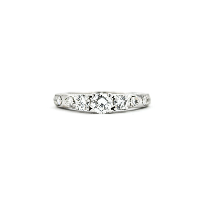 Ring Milgrain .29ctw Round & Baguette Diamonds 14kw 9x7.5mm Sz6.5 2.9g 125060023