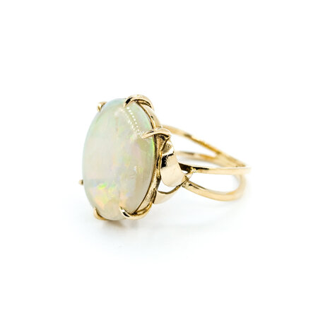 Ring 7.5ct Oval Cabochon Australian Opal 18ky sz7 224090154