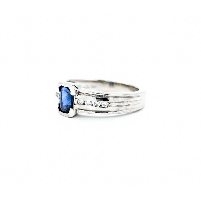 Ring .16ctw Round Diamonds .75ct Sapphire 14kw Sz6 221090078