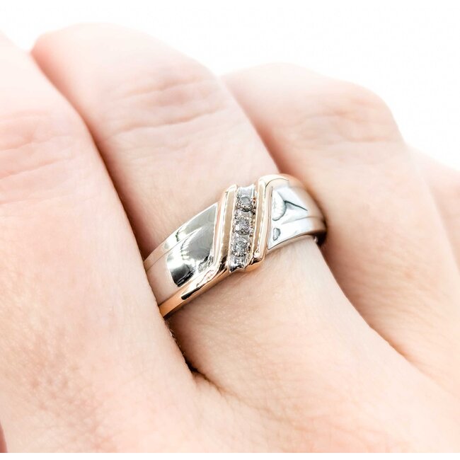 Ring 3 Stone Channel Set .12ctw Round Diamonds 14ktt sz10 224090452