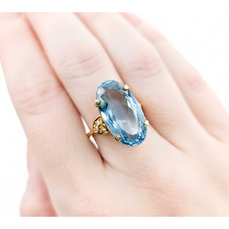 Ring .06ctw Round Diamonds 17.51ct Topaz 18ky sz7 224090155