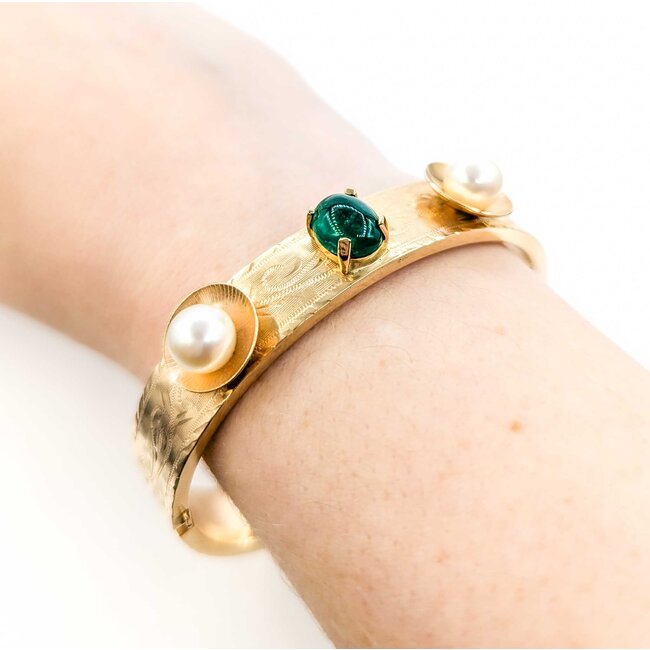 Bracelet Hinged Bangle 2.20ct Oval Cabochon Emerald (2) 7.8mm South Sea Pearls 14ky Mid Century 6.5" 11.5mm 224103751