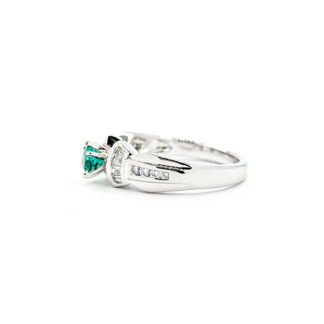 Ring .35ctw Round & Baguette Diamonds .32ct Emerald pt900 sz6.25 6.8mm 124060229