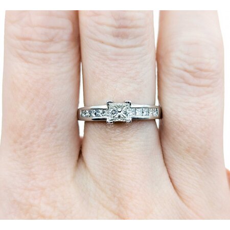 Ring .92ctw Princess Diamonds 14kw sz6.5 3.5mm 124060226