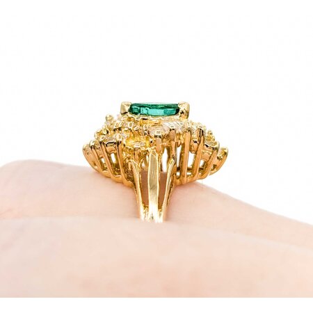 Ring  Cocktail .60ctw Round & Baguette  .21ct Emerald  18ky sz6 224110151