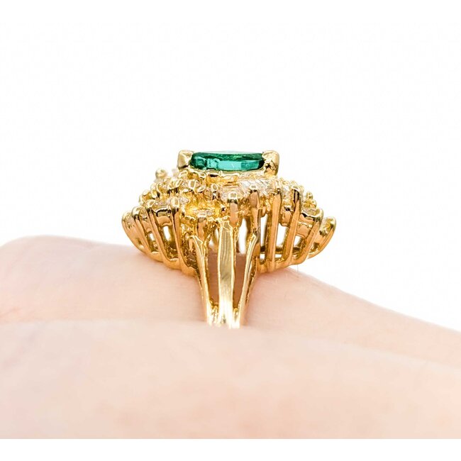 Ring  Cocktail .60ctw Round & Baguette  .21ct Emerald  18ky sz6 224110151