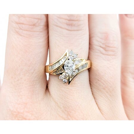 Ring Engagement .75ctw Marquise & Round Diamonds 14ky sz6.5 124110302
