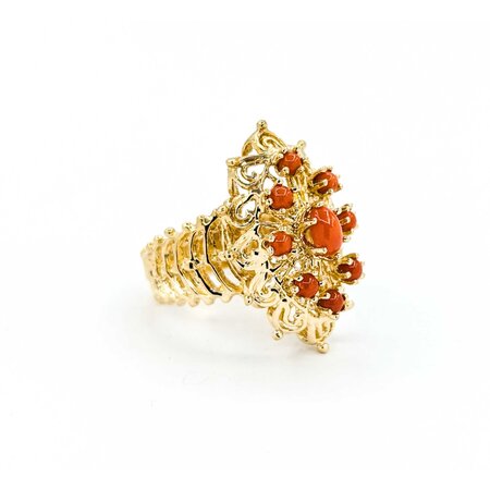 Ring Antique Style 2.5/6x4 Cabochon Coral 14ky sz8 224110206