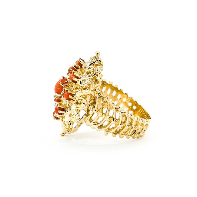 Ring Antique Style 2.5/6x4 Cabochon Coral 14ky sz8 224110206