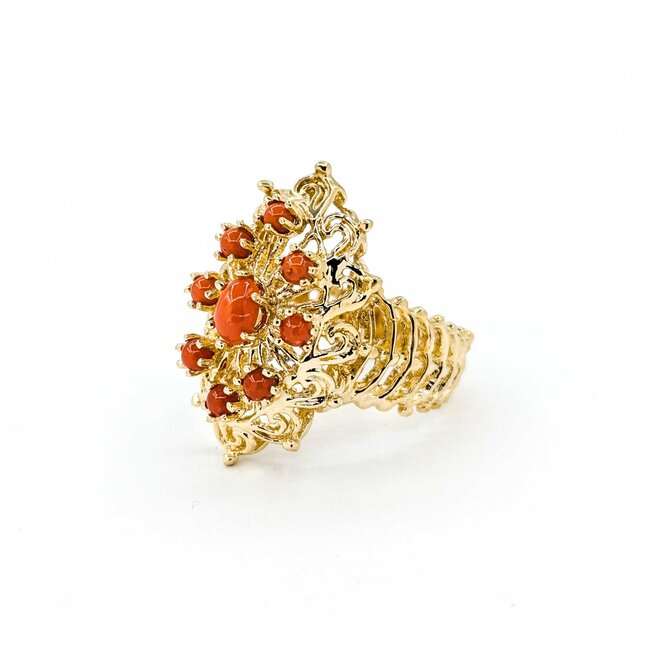 Ring Antique Style 2.5/6x4 Cabochon Coral 14ky sz8 224110206