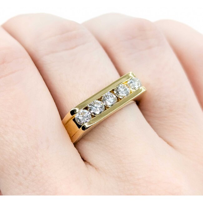 Ring 5 Stone 1.0ctw Round Diamonds Channel Set 18ky sz10.5 224120003