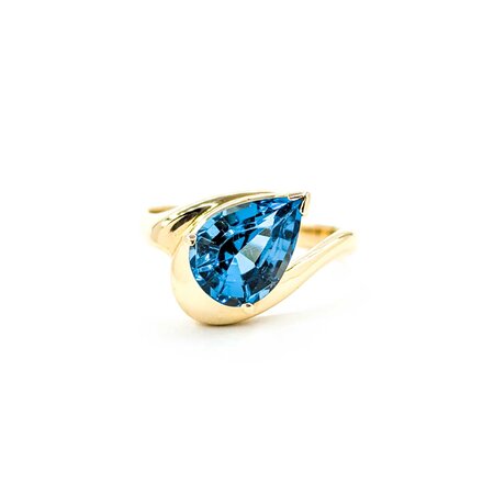 Ring Solitaire 2.35ct Pear Topaz 14ky sz6 224110208