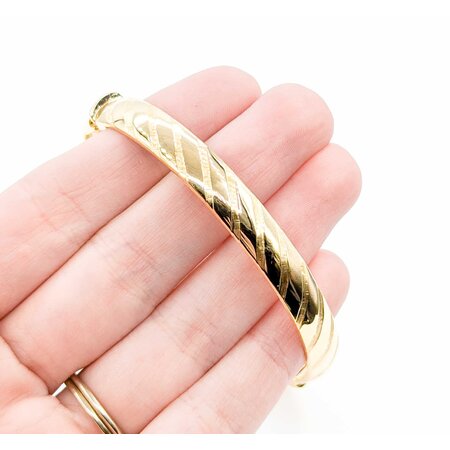 Bracelet 18ky Hinged Bangle 7" 8mm 224123502