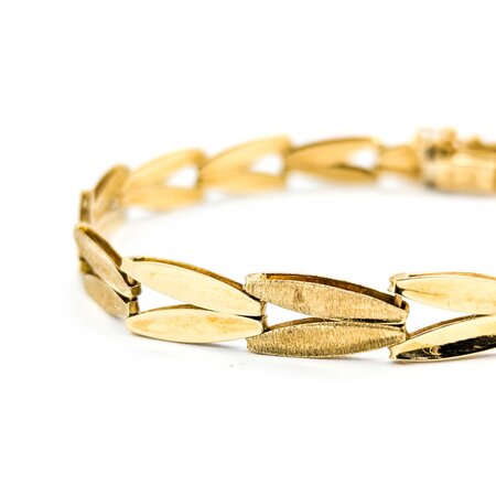 Bracelet 14ky "V" Link 7" 7mm 224113504