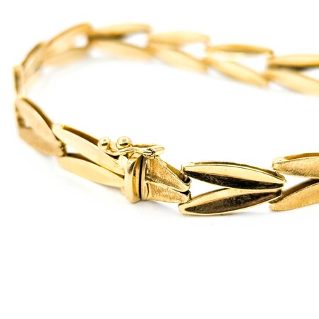 Bracelet 14ky "V" Link 7" 7mm 224113504