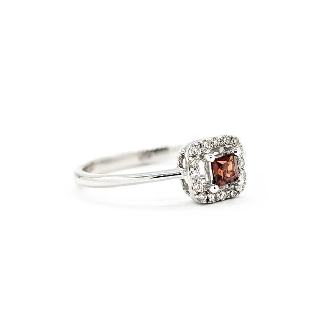 Ring .09ctw Round Diamonds .13ct Garnet 10kw sz7 124110156