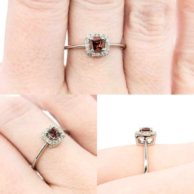 Ring .09ctw Round Diamonds .13ct Garnet 10kw sz7 124110156