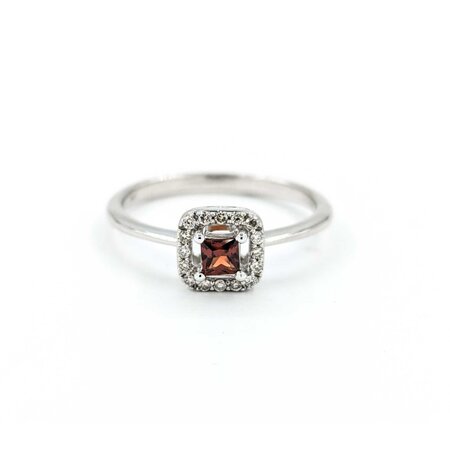 Ring .09ctw Round Diamonds .13ct Garnet 10kw sz7 124110156