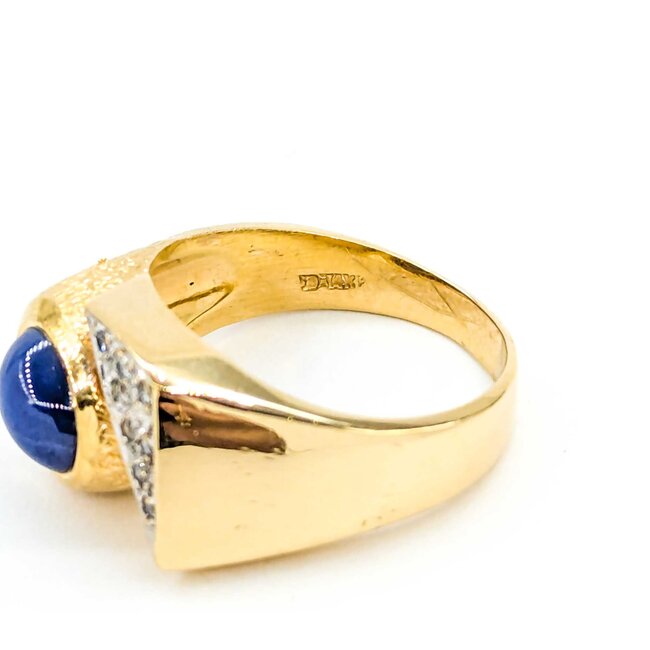 Ring Textured .08ctw Single Cut Diamonds 8x6mm Star Sapphire 14ky 224120183