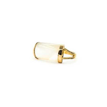 Ring 16x9mm Mother Of Pearl 10ky sz10 124110150