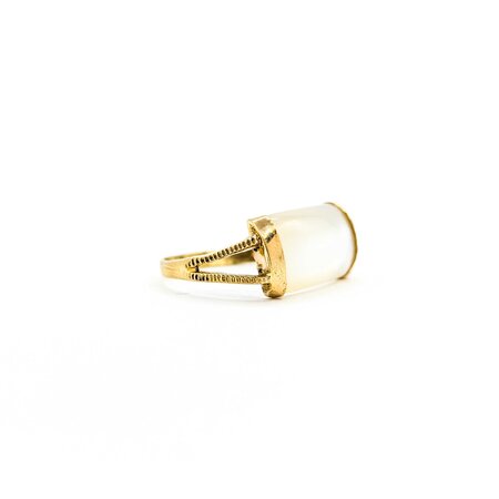 Ring 16x9mm Mother Of Pearl 10ky sz10 124110150