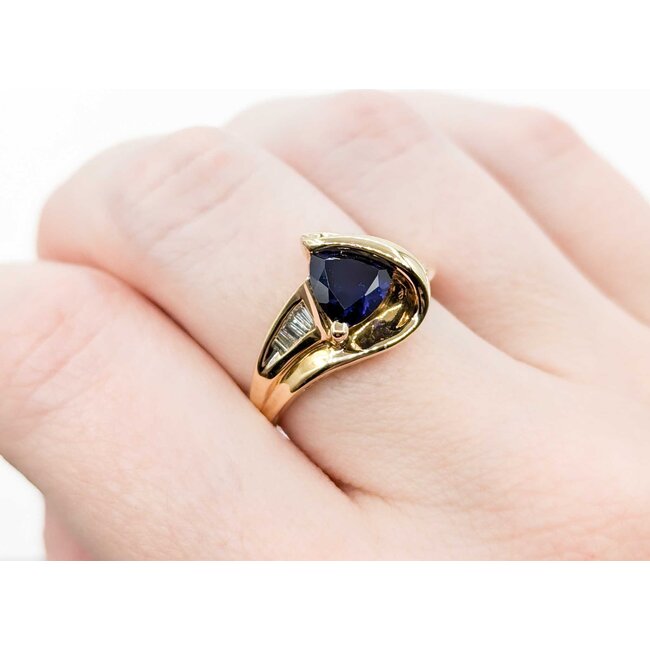 Ring .15ctw Baguette Diamonds 7mm Synthetic Sapphire 14ky sz6.5 224110210