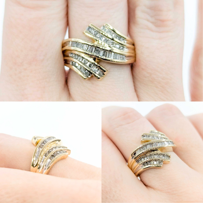 Ring .25ctw Round & Baguette Diamonds 10ky sz7 124110006