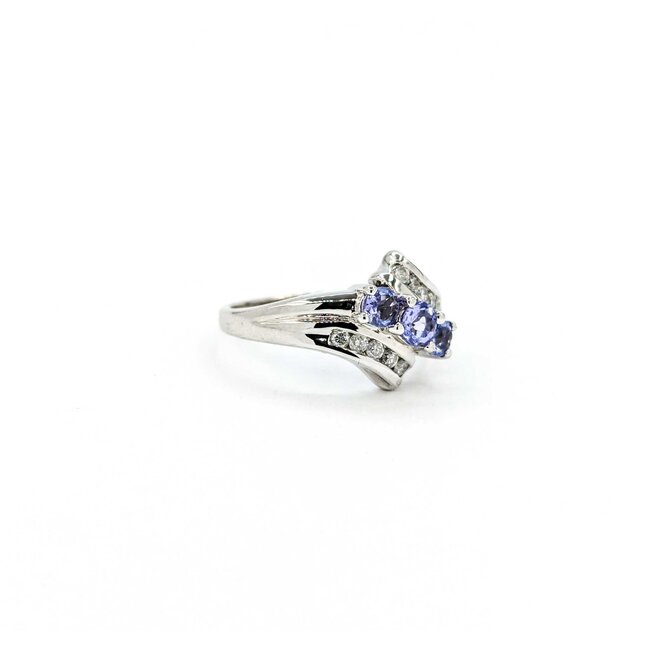 Ring .15ctw Round Diamonds .64ctw Tanzanite 14kw sz7 224110180