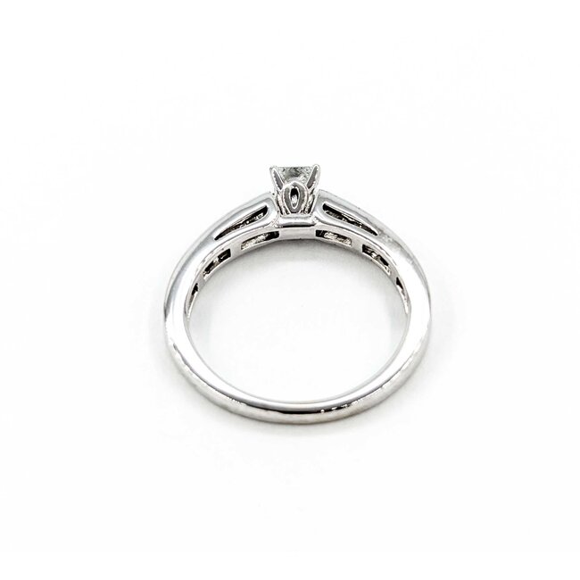 Ring Engagement .33ctw Princess Diamond .38ctw Accent Diamonds 14kw sz7 124110304