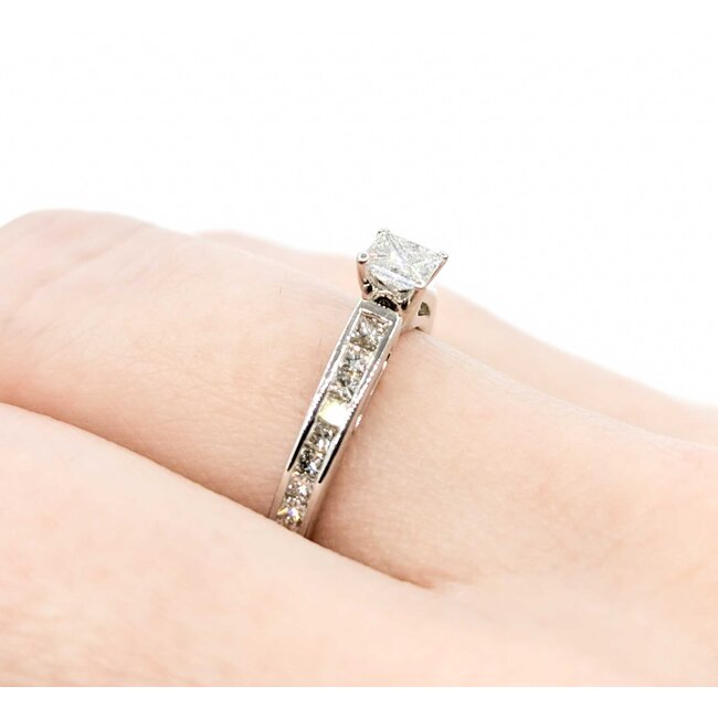 Ring Engagement .33ctw Princess Diamond .38ctw Accent Diamonds 14kw sz7 124110304