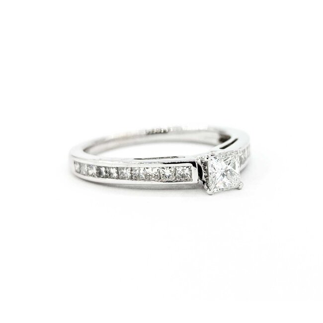 Ring Engagement .33ctw Princess Diamond .38ctw Accent Diamonds 14kw sz7 124110304