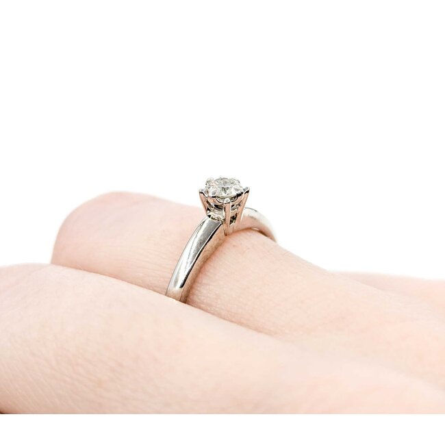 Ring Solitaire Engagement .20ct Round Diamond 10kw sz5.75 225010303